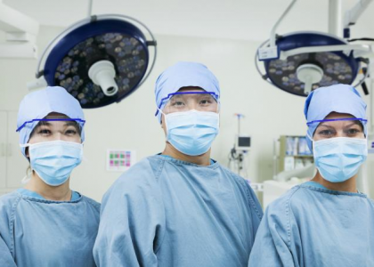 Surgical Gown vs Isolation Gown?  What are the differences?