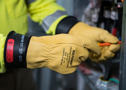 The Importance of Insulated Gloves in Various Industries