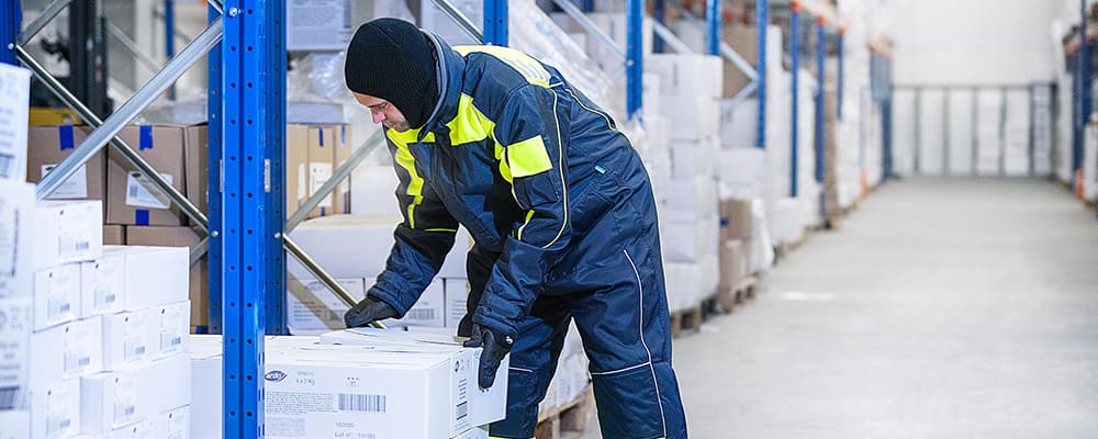 Freezer Protective Clothing: Essential Gear for Cold Storage Workers