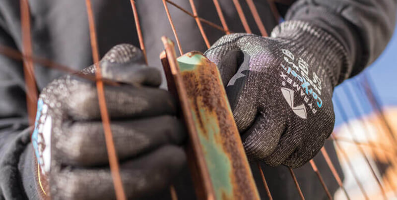Cut Resistant Gloves: Benefits and Limitations