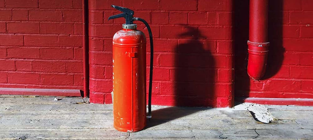 What is the Difference Between Water and Dry Chemical Fire Extinguishers?